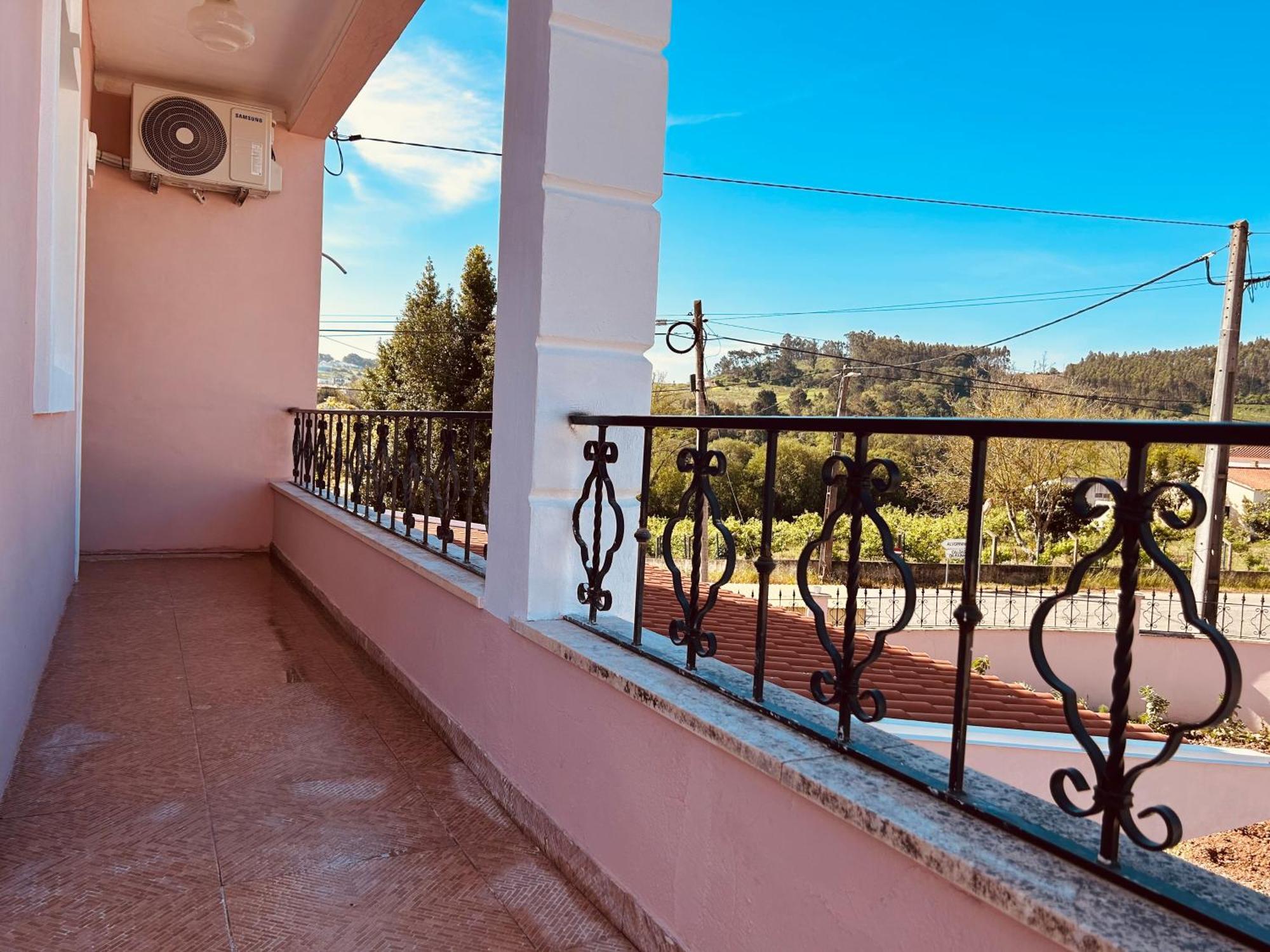 Mae Home Story Калдас да Райна Екстериор снимка